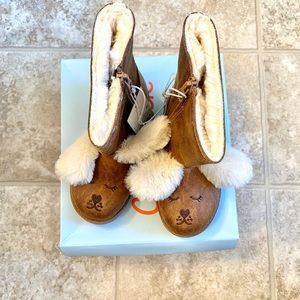 Cat & Jack reddawn puppy boots